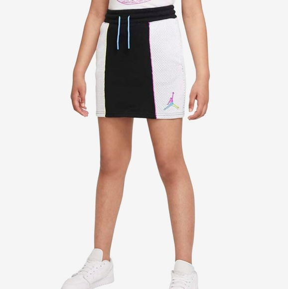 🆕 Air Jordan | Girls Outside Color Mesh Skirt Size Medium or XL - Picture 2 of 11